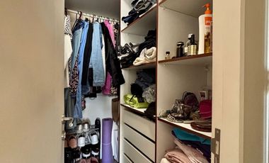 Se Vende Departamento A Pasos De Metro Plaza Egaña.