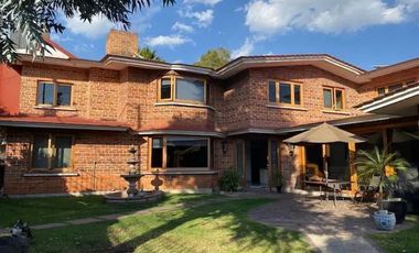 CASA EN VENTA EN PARQUES DEL PEDREGAL