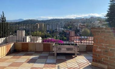 CASA EN VENTA EN PARQUES DEL PEDREGAL