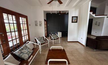 Casa en Vía a La Costa con 4 Habitaciones en Venta o Alquiler