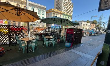 Vendemos derecho a llave de local comercial en pleno centro, Valparaíso