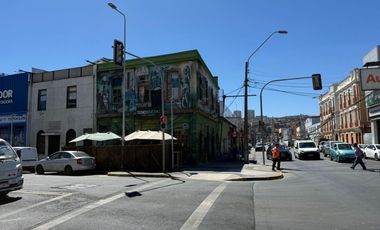 Vendemos derecho a llave de local comercial en pleno centro, Valparaíso