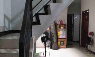 rumah sewa teuku Umar barat strategis pusat kota lingkungan tenang