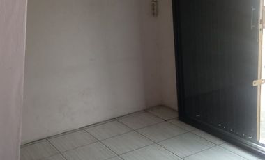 Disewakan Ruko Kecil Pinggir Jalan 2 Lantai di Jl Raya Bekasi, Cakung, Jakarta Timur