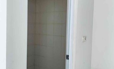 Rumah 2 lt  lokasi green lake city