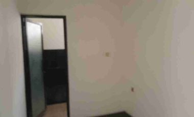 Di jual  Gudang  tersedia  kantor,  di Agusalim,  Bekasi.