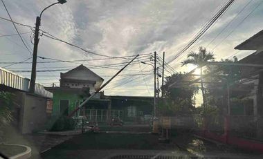 TURUN Harga! Rumah Keluarga Ideal  2 Lantai Pondok Kelapa, Duren Sawit | LT 209 m²