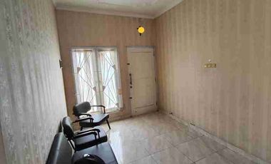 TURUN Harga! Rumah Keluarga Ideal  2 Lantai Pondok Kelapa, Duren Sawit | LT 209 m²
