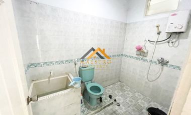 Disewakan Villa 2 Tingkat Kondisi siap huni Komplek Cemara Hijau