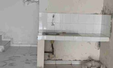 Ruko 3 Lantai lokasi sangat strategis cocok untuk usaha dagang