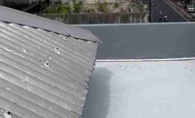 Ruko 3 Lantai lokasi sangat strategis cocok untuk usaha dagang