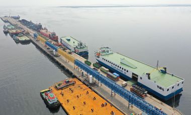 Ready-to-Use 4-Storey Shophouse Available in the Marunda Center Warehouse District