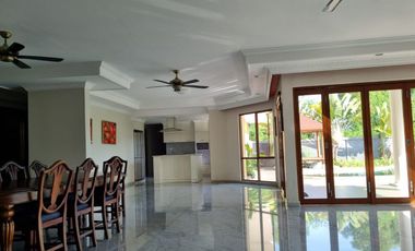 Luxury Villa Pecatu Graha Badung Bali – Near Dreamland Beach, Golf View | SHM