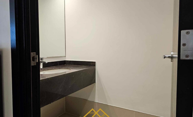 2 BEDROOM FOR LEASE - EAST GALLERY