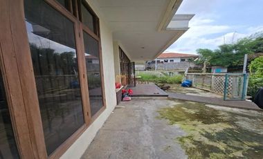 Dijual Rumah Hook Komplek Intercon Kebon Jeruk 1,5 Lantai Posisi Hoek, Dekat Puri Indah Mall & RS Siloam Kebon Jeruk Jakarta Barat