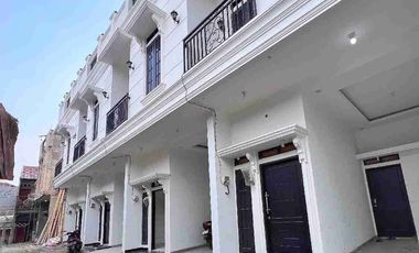 Rumah Baru Murah Full Rooftop DiCondet Jakarta Timur