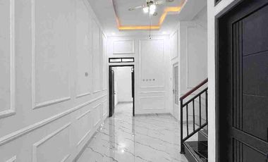 Rumah Baru Murah Full Rooftop DiCondet Jakarta Timur