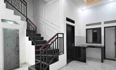 Rumah Baru Murah Full Rooftop DiCondet Jakarta Timur