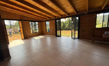 Renta de casa nueva en Acatitlan