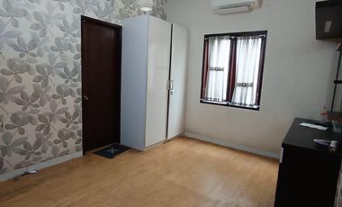 RUMAH DALAM KOMPLEK BUAHBATU MENGGER SIAP HUNI 2 LANTAI DI PUSAT KOTA BANDUNG