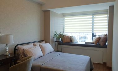 1BR CONDO SHANG SALCEDO PLACE FOR SALE