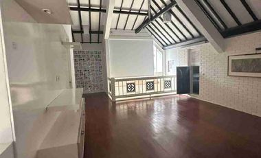 Disewakan rumah Luxury depan taman area Pondok Indah dekat JIS