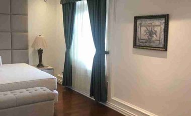 Disewakan rumah Luxury dengan Swimming Pool area Pondok Indah
