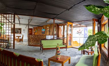 Hotel en Venta / Isla Sta. Cruz / Galapagos