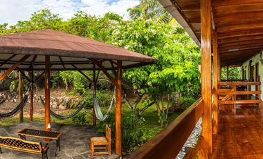 Hotel en Venta / Isla Sta. Cruz / Galapagos