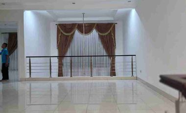 Disewakan Rumah Mewah Belakang Bakmi Golek Kalimalang
