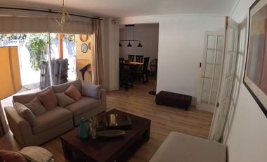 VENDO CASA 3D/3B ESTACIONAMIENTO BODEGA PEÑALOLEN UBICACIÓN ESTRATEGICA¡¡¡¡¡¡