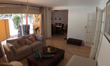 VENDO CASA 3D/3B ESTACIONAMIENTO BODEGA PEÑALOLEN UBICACIÓN ESTRATEGICA¡¡¡¡¡¡