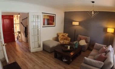 VENDO CASA 3D/3B ESTACIONAMIENTO BODEGA PEÑALOLEN UBICACIÓN ESTRATEGICA¡¡¡¡¡¡
