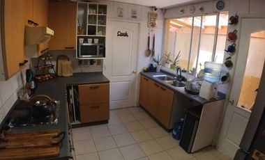 VENDO CASA 3D/3B ESTACIONAMIENTO BODEGA PEÑALOLEN UBICACIÓN ESTRATEGICA¡¡¡¡¡¡