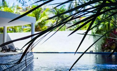 CASA de 3 niveles y rooftop con jacuzzi EL cielo residencial