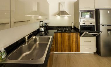 CASA de 3 niveles y rooftop con jacuzzi EL cielo residencial