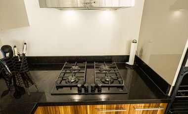 CASA de 3 niveles y rooftop con jacuzzi EL cielo residencial