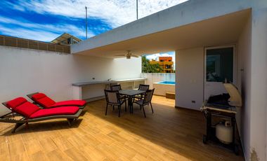 CASA de 3 niveles y rooftop con jacuzzi EL cielo residencial
