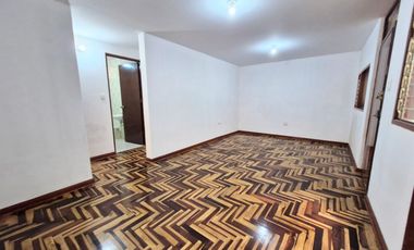 VENDO DEPARTAMENTO PRIMER PISO 67 M2 EN SURCO