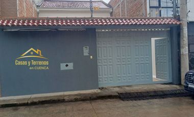 Casa de venta Sector Narancay atras del super stock cerca al colegio Borja Cuenca Ecuador.