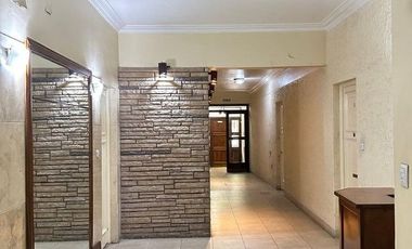 VÓRTICE INMOBILIARIA VENDE AMPLIA OFICINA EN AV. COLÓN, CAPITAL, MENDOZA