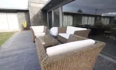 Venta De Casa En Parque Santa María De Algarrobo