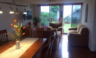 Excelente Casa, muy bien ubicada.