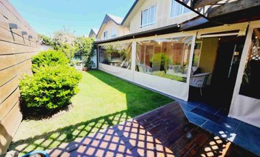 Estupenda casa en venta Laguna norte Valle Grande