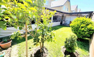 Estupenda casa en venta Laguna norte Valle Grande