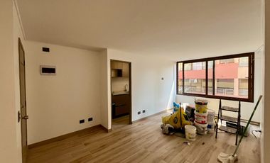 Se Vende Amplio Y Remodelado 2d+2b+estacion. Las Condes
