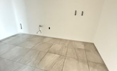 BODEGA EN RENTA EN POLÍGONO EMPRESARIAL SANTA ROSA JAUREGUI 175.46M2