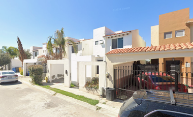 ¡¡GRAN OPORTUNIDAD DE ADQUIRIR O INVERTIR EN ESTA HERMOSA CASA DE REMATE BANCARIO!!, (SOLO CON RECURSOS PROPIOS).