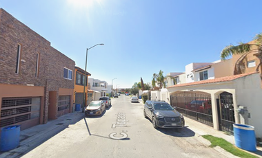 ¡¡GRAN OPORTUNIDAD DE ADQUIRIR O INVERTIR EN ESTA HERMOSA CASA DE REMATE BANCARIO!!, (SOLO CON RECURSOS PROPIOS).