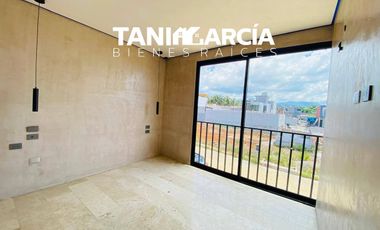 Vendo Preventa de casa de 3 niveles!! con 240 m2 de construcción!!, lista para un Roof Garden!!